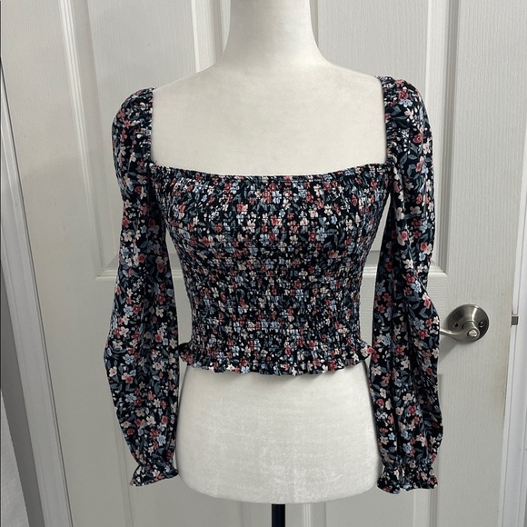 Floral Smocked Long Sleeve Blouse Top Square Neckline & Back Sz S - Picture 4 of 12